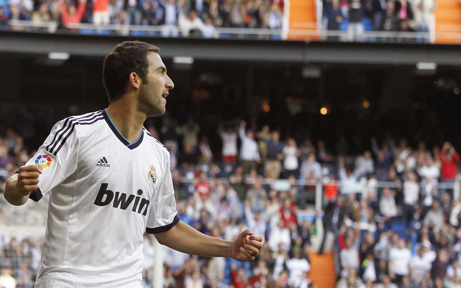 电竞世界杯震撼开赛 全球顶尖战队角逐荣耀之巅