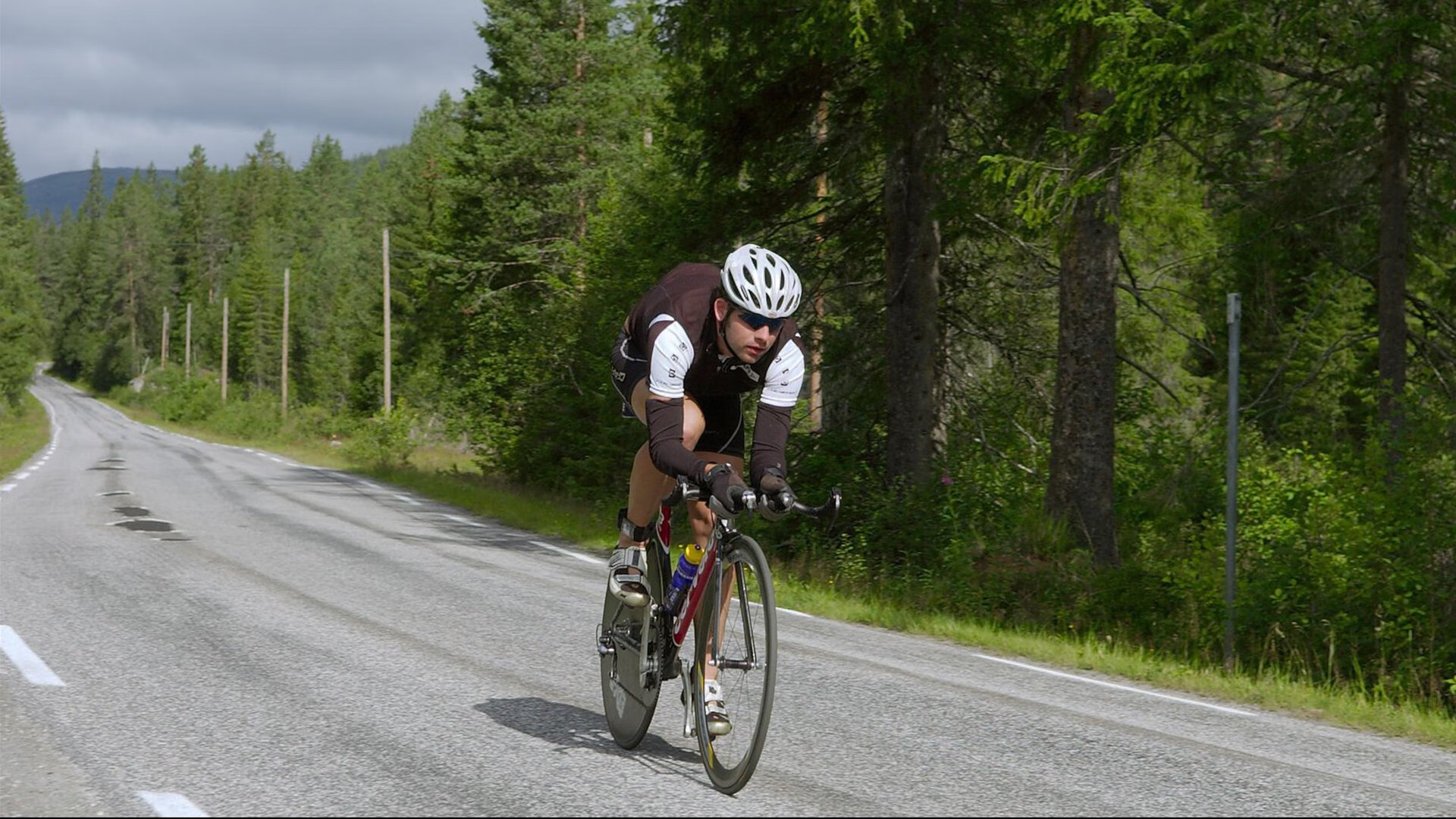 中国跳水队包揽世界杯四金 小将全红婵再现水花消失术